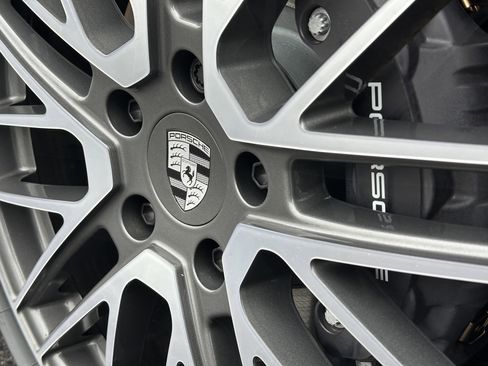 New 2026 Porsche Panamera 4 image 13