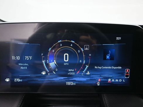 Used 2025 Chevrolet Equinox LT w/ Safety and Technology Package image 11