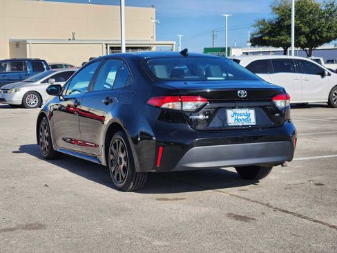 Used 2023 Toyota Corolla LE image 5