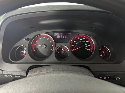 Used 2012 GMC Acadia Denali image 11