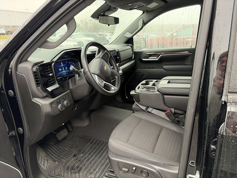 Used 2023 Chevrolet Silverado 1500 LT image 12