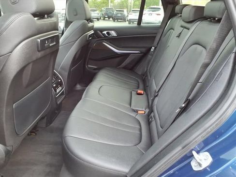 Used 2022 BMW X5 xDrive40i w/ Premium Package AWD/4WD image 9