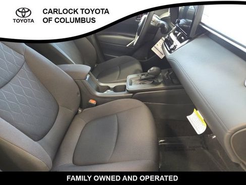 Used 2026 Toyota Corolla Cross LE FWD image 21
