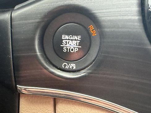 Used 2019 Jeep Grand Cherokee Limited w/ Trailer Tow Group IV image 27