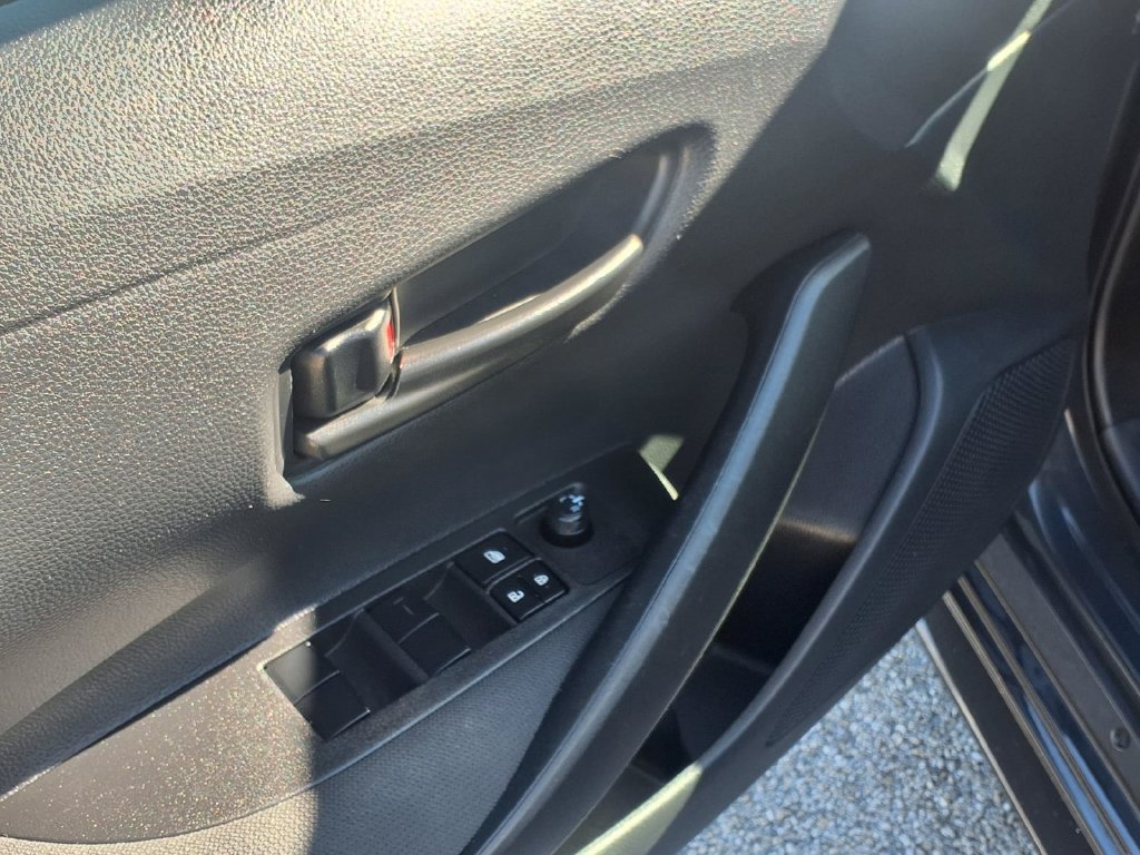 Used 2026 Toyota Corolla LE FWD image 11