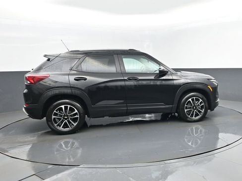 Used 2025 Chevrolet TrailBlazer LT AWD/4WD image 4
