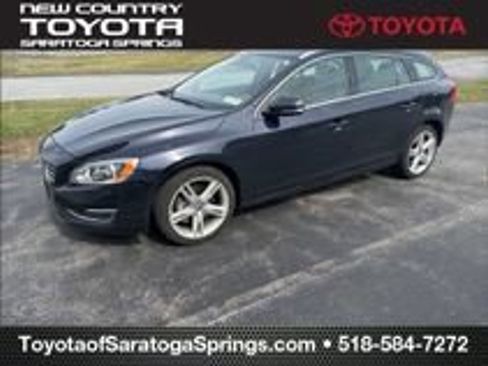 Used 2016 Volvo V60 T5 Premier image 1