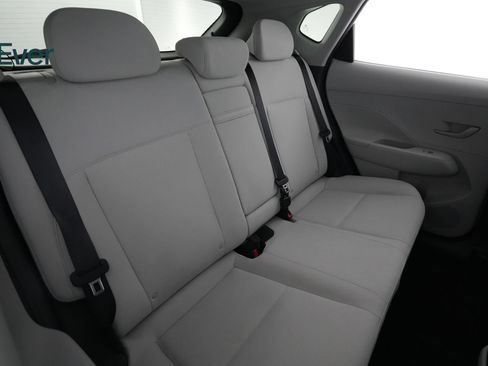Used 2024 Hyundai Kona SEL FWD image 5