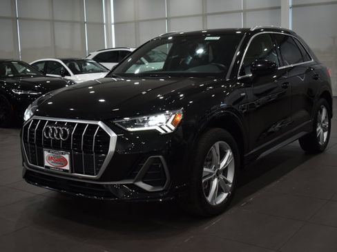 Used 2022 Audi Q3 2.0T Premium Plus w/ Premium Plus Package image 7