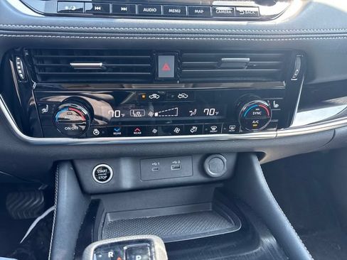 Used 2023 Nissan Rogue SL w/ SL Premium Package AWD/4WD image 17