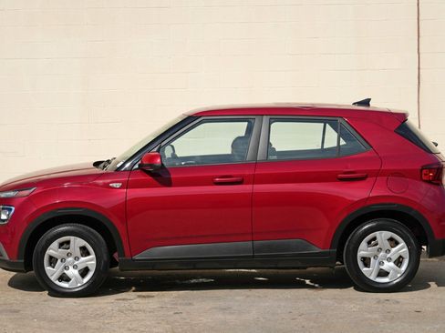 Used 2020 Hyundai Venue SE FWD image 40