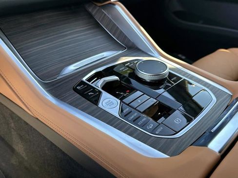 New 2026 BMW X6 xDrive40i w/ Climate Comfort Package image 30