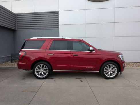 Certified 2018 Ford Expedition Platinum image 3