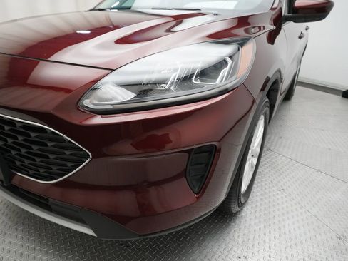 Used 2021 Ford Escape SE w/ Cold Weather Package image 22