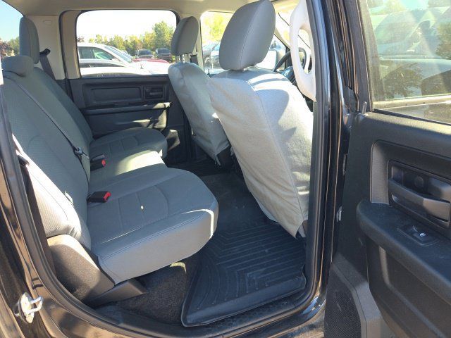 Used 2017 RAM 1500 Express AWD/4WD image 8