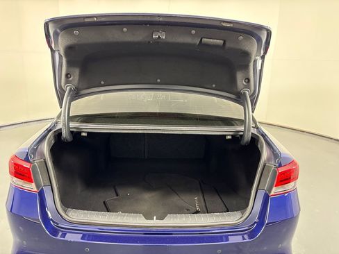 Used 2018 Kia Optima S image 32