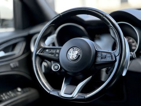 Used 2022 Alfa Romeo Stelvio Sprint image 35