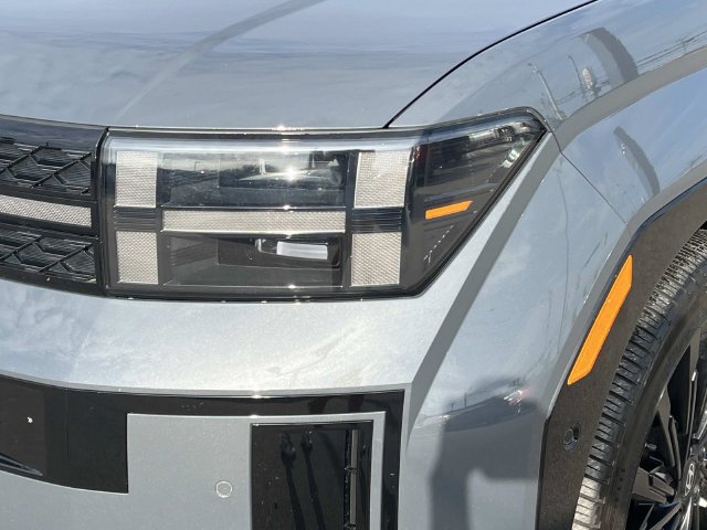 Certified 2025 Hyundai Santa Fe Calligraphy FWD image 9