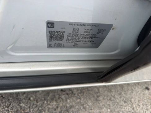 Used 2022 Buick Enclave Essence FWD image 8