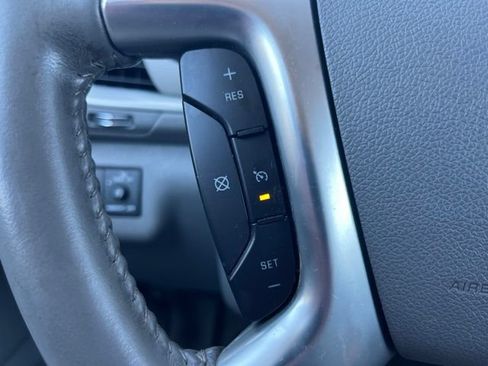 Used 2013 Chevrolet Traverse LT FWD image 19
