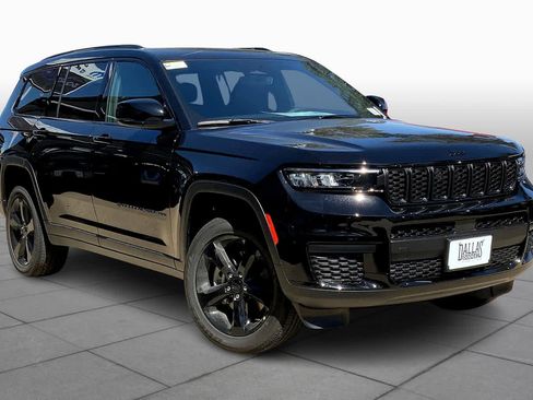 Used 2024 Jeep Grand Cherokee L Altitude image 2