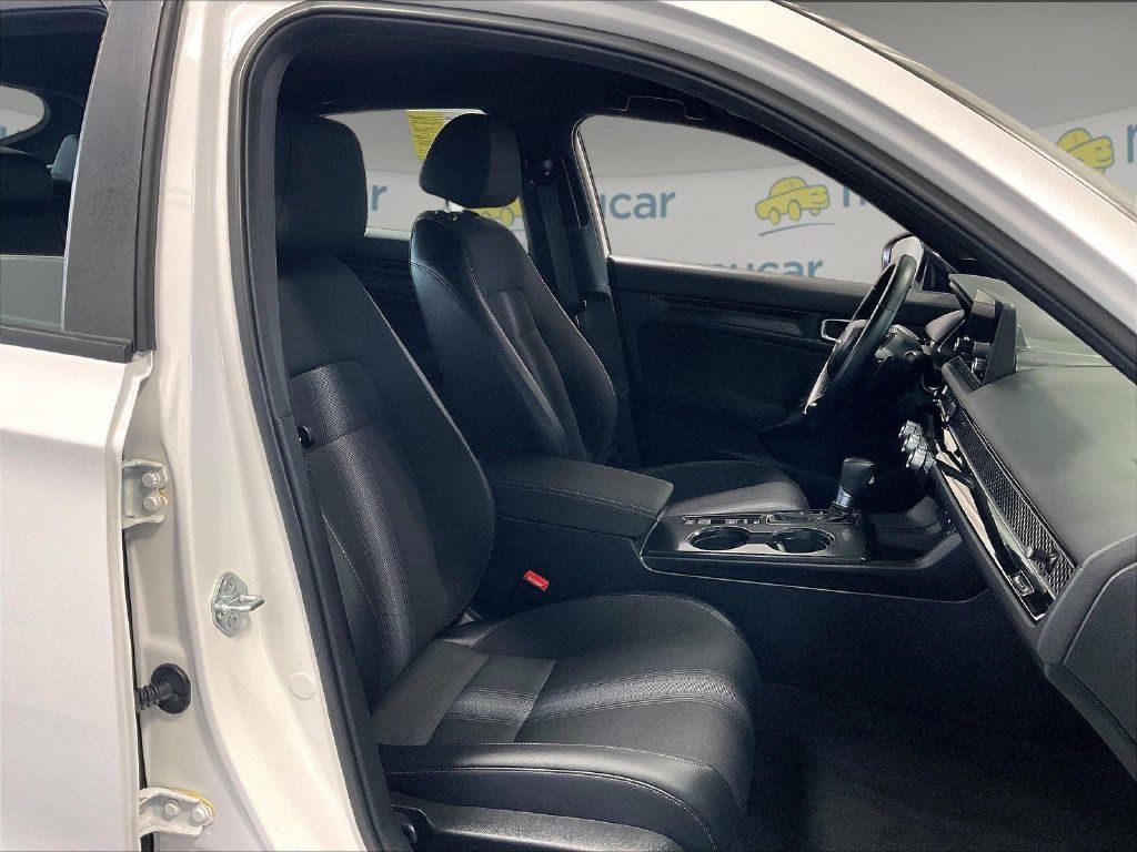 Used 2025 Honda Civic Sport image 11