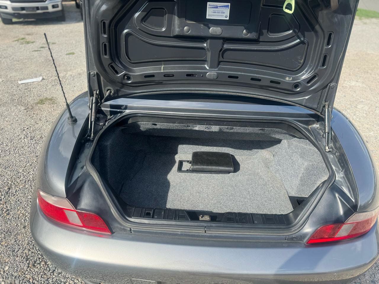 Used 2002 BMW Z3 2.5i RWD image 16