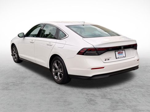 Used 2023 Honda Accord EX image 4
