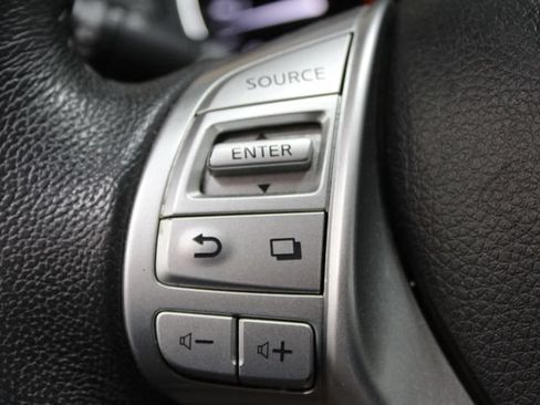 Used 2016 Nissan Rogue SL AWD/4WD image 16