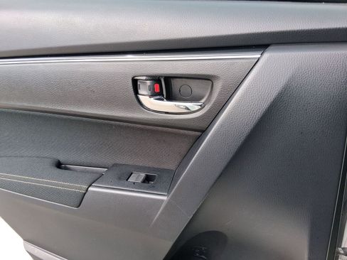 Used 2019 Toyota Corolla LE image 26