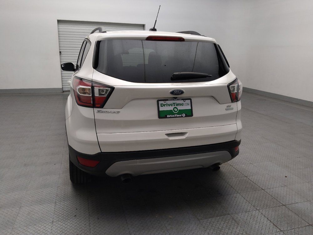 Used 2018 Ford Escape SE FWD image 6