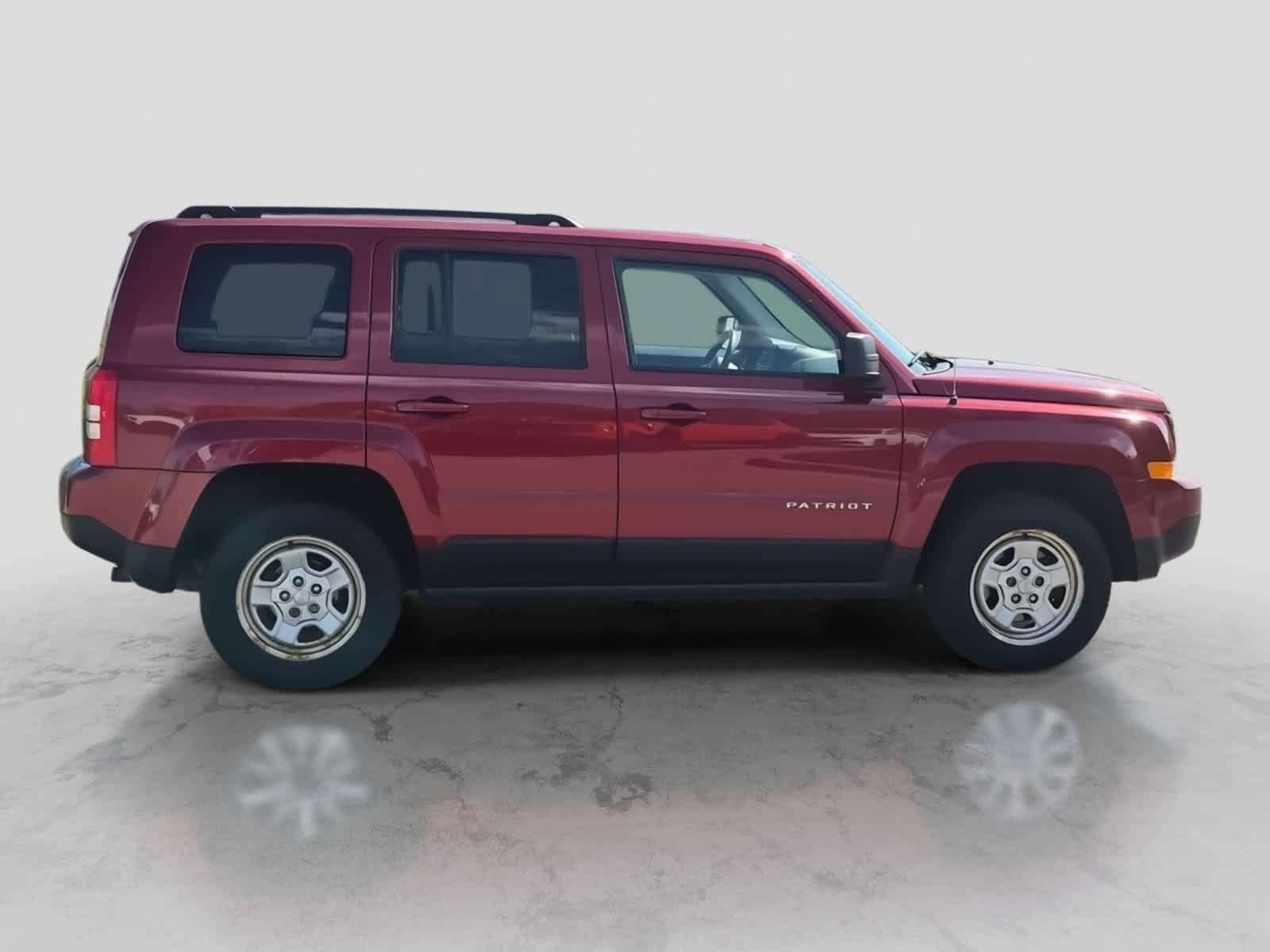 Used 2017 Jeep Patriot Sport w/ Power Value Group AWD/4WD image 9
