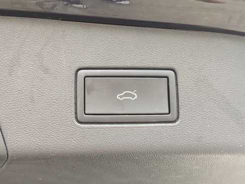 Certified 2023 Volkswagen ID.4 Pro S RWD image 10