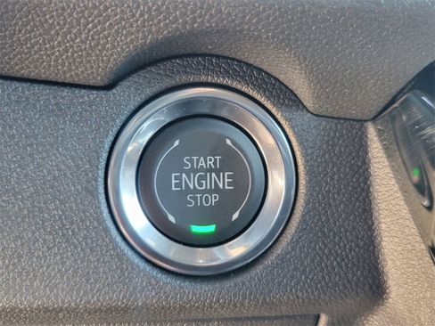 New 2025 Chevrolet Traverse LT w/ Enhanced Driving Package image 23