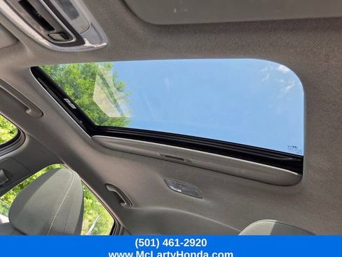 Used 2025 Hyundai Elantra SEL FWD image 9