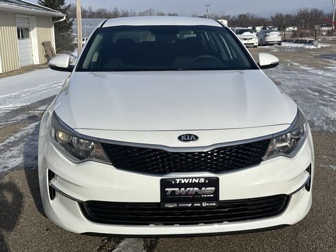 Used 2017 Kia Optima LX image 11