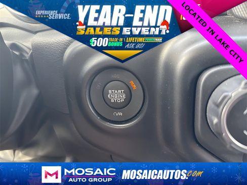 Used 2022 Jeep Gladiator Willys image 29