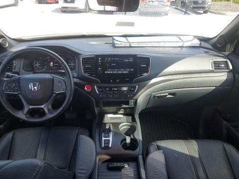 Used 2023 Honda Passport TrailSport image 21