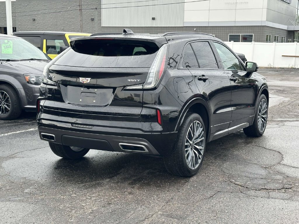 Used 2024 Cadillac XT4 Sport AWD/4WD image 4