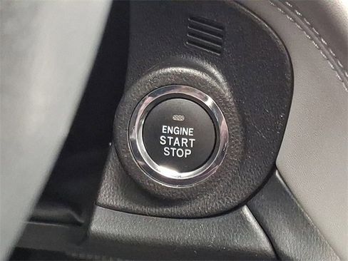 Certified 2022 Subaru Outback Limited XT image 26