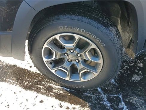 Certified 2022 Jeep Cherokee Trailhawk w/ Sound & Nav Group image 3