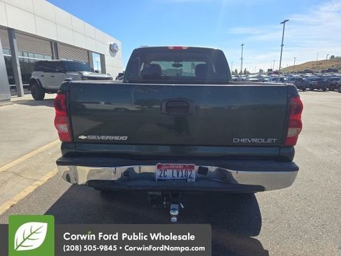 Used 2004 Chevrolet Silverado 1500 LS w/ Light Duty Power Package AWD/4WD image 7