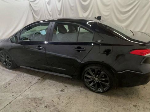 Used 2025 Toyota Corolla SE image 6