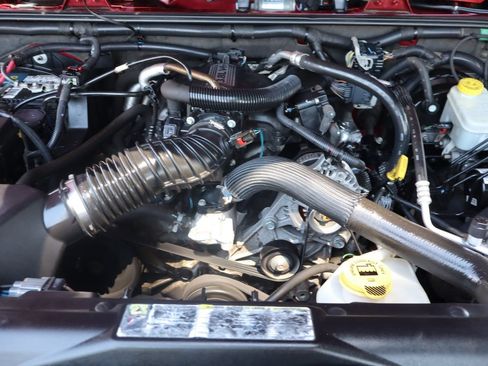 Used 2011 Jeep Wrangler Sahara AWD/4WD image 34