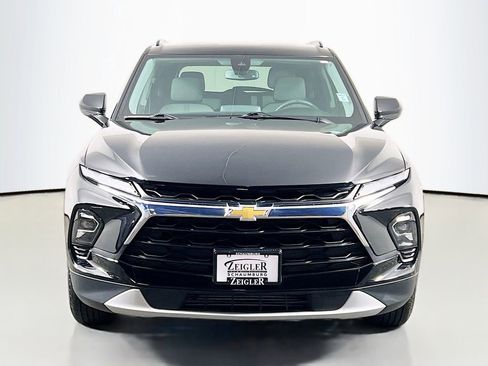 Used 2023 Chevrolet Blazer LT w/ Convenience Package AWD/4WD image 2
