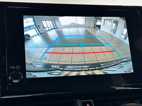 Certified 2025 Toyota Corolla SE w/ Convenience Package image 19