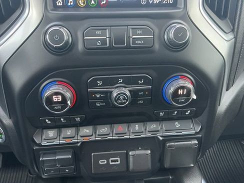 Used 2020 Chevrolet Silverado 3500 LTZ w/ LTZ Plus Package image 17