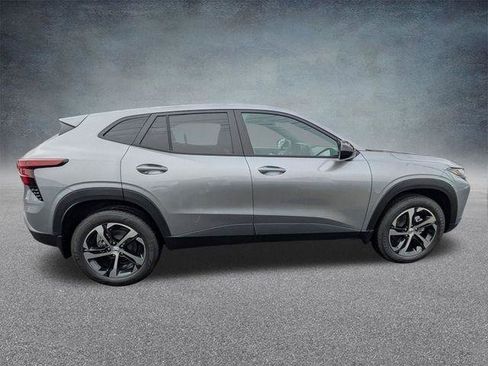 New 2026 Chevrolet Trax RS w/ Sunroof Package image 3