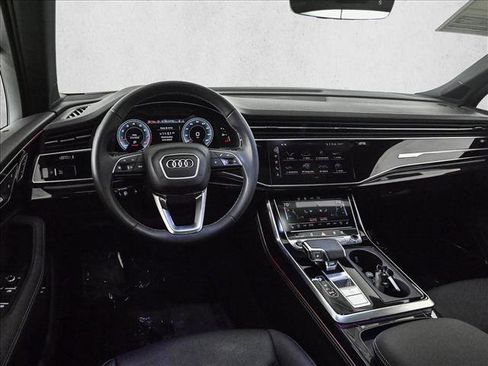 Used 2025 Audi Q7 3.0T Premium Plus w/ Premium Plus Package image 19