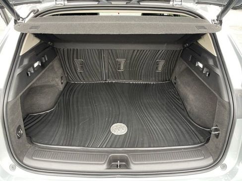 Used 2023 Buick Envision Avenir image 24
